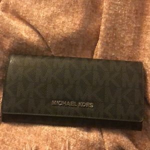 Black Michael Kors Wallet